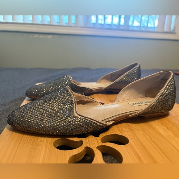 Steve Madden Vamp R Pewter Rhinestone
Studded Flat Size 10 - Picture 5 of 10